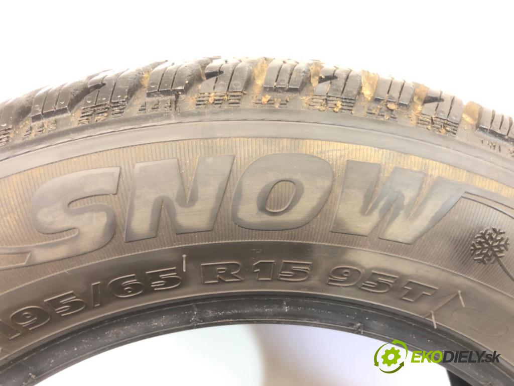 --- --- PNEUMATIKA: zima 2X 195/65 R15 KORMORAN