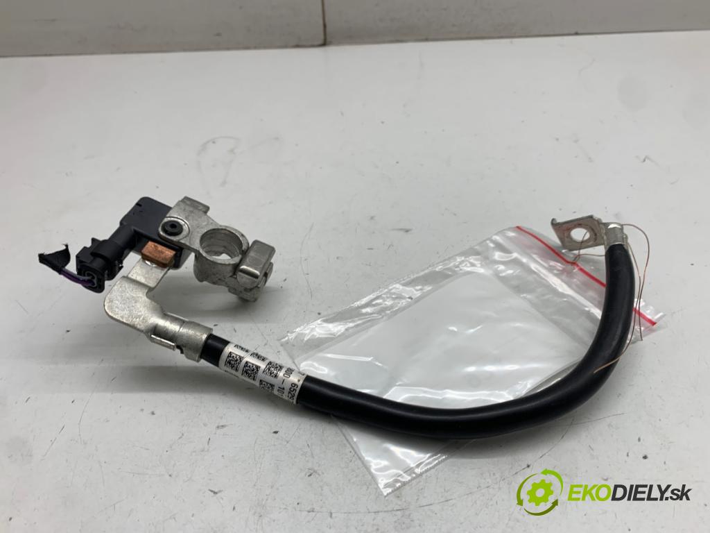 BMW G30 sedan 2018 140 kW 520 d Mild-Hybrid 1995 svorka MINUS