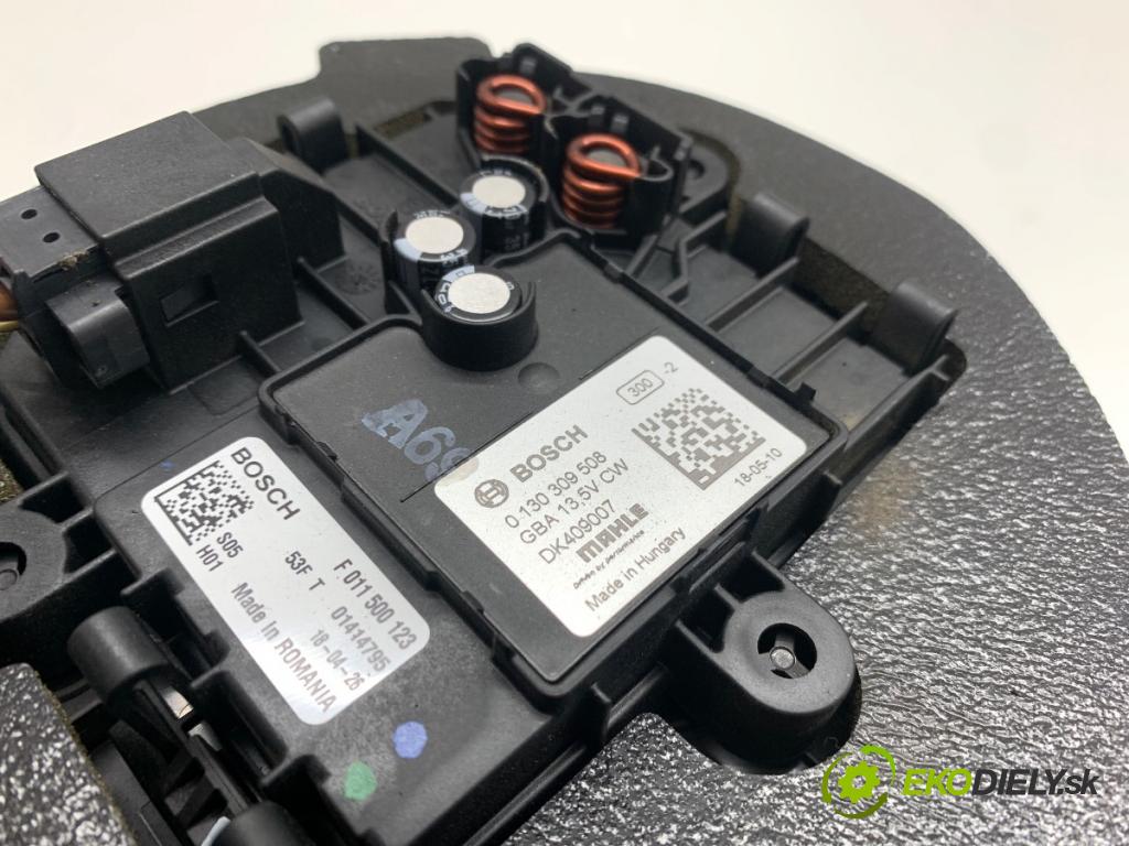 BMW G30 sedan 2018 140 kW 520 d Mild-Hybrid 1995 ventilátor kúrenia 0130309508