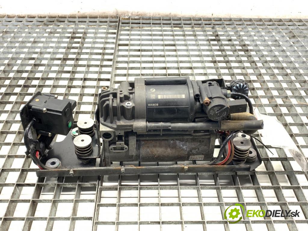 BMW F11 Kombi 2011 135 kW 520 d 1995 Kompresor nápravy 244497-10