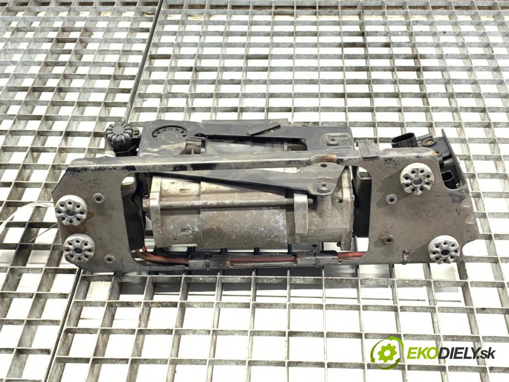 BMW F11 Kombi 2011 135 kW 520 d 1995 Kompresor nápravy 244497-10