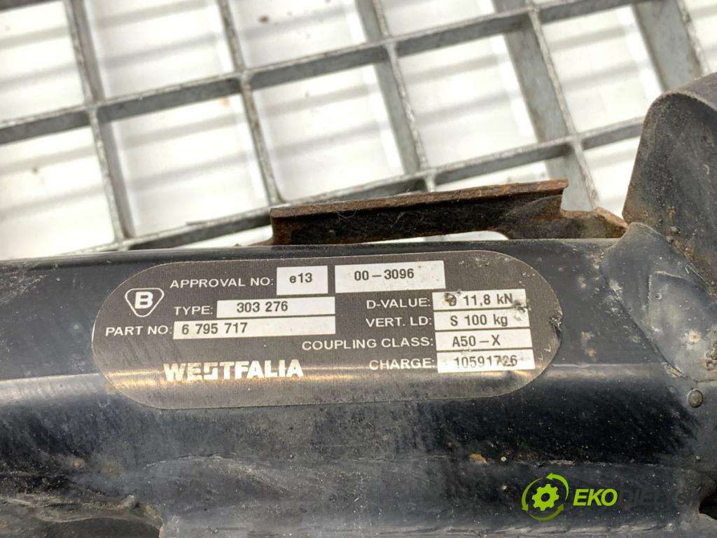 BMW F11 Kombi 2011 135 kW 520 d 1995 Hák ťažné zariadenie KOMPLETNÍ: MODUL: 6795717