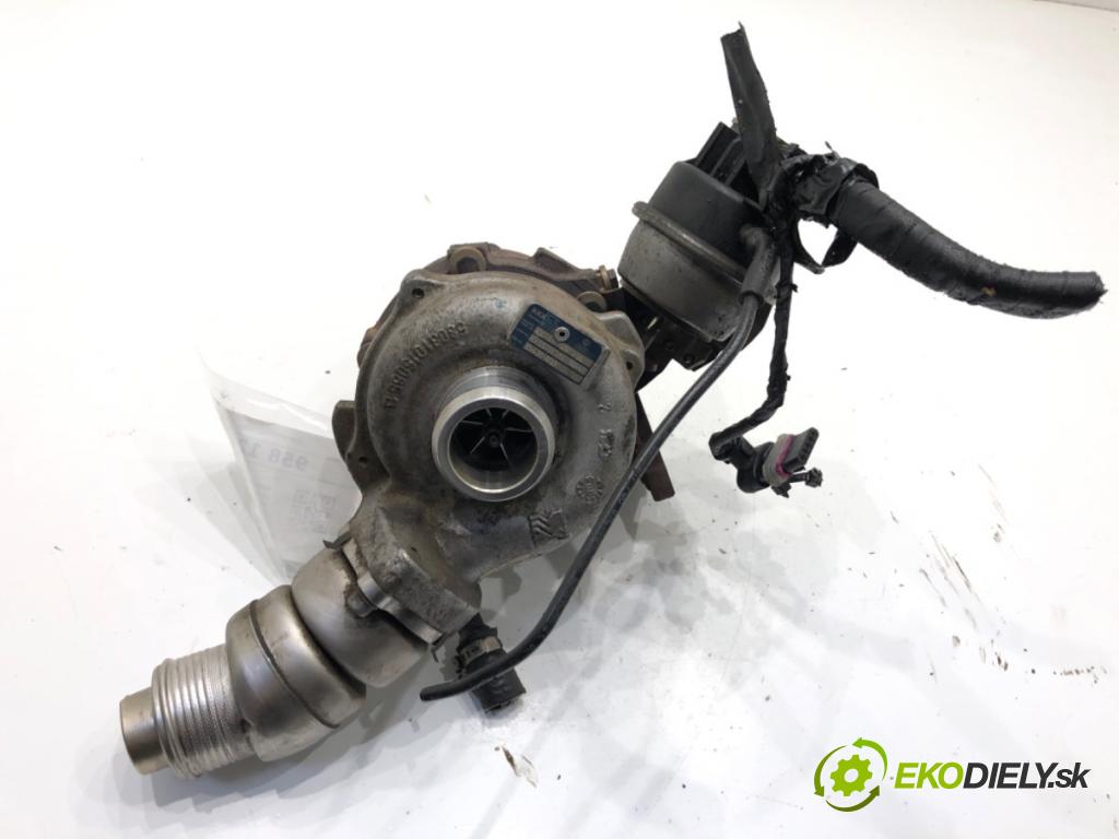 AUDI A4 B8 sedan 2008 105 kW 2.0 TDI 1968 turbo 03L145702H (Kompletní turbodmychadlo)