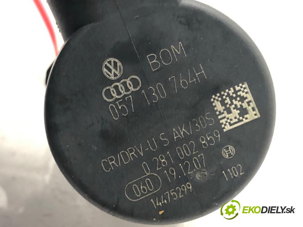 AUDI A4 B8 sedan 2008 105 kW 2.0 TDI 1968 snímač tlaku paliva 0281002859 (Snímač)