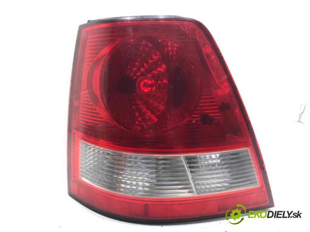 KIA SORENTO I SUV 2003 143 kW 3.5 V6 4WD 3497 světlo levý zadní část 