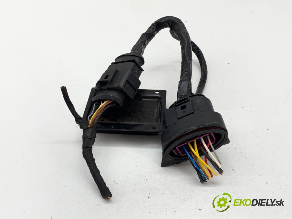 VW TOURAN nadwozie wielkoprzestrzenne (MPV) 2015 103 kW 1.4 TSI 1390 adaptér LED OSRAM LEDSC02-1