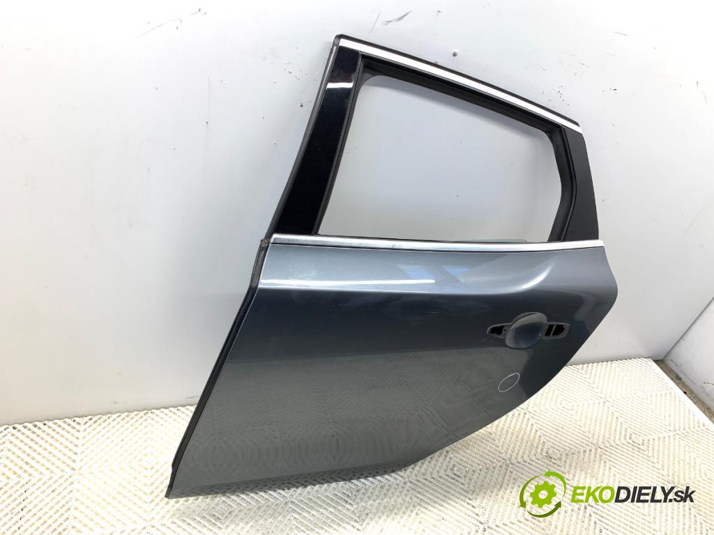 VOLVO V40 liftback 2014 84 kW D2 1560 dveře levý zadní část 714-16