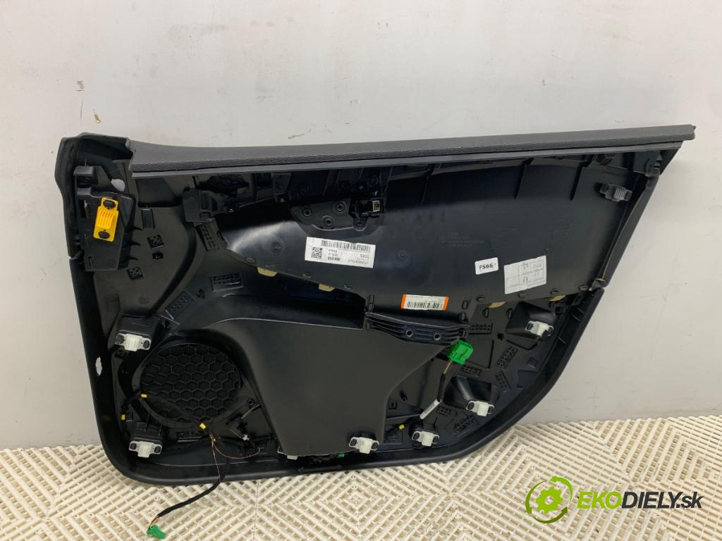 VOLVO V40 liftback 2014 84 kW D2 1560 ča dveře levý přední část
