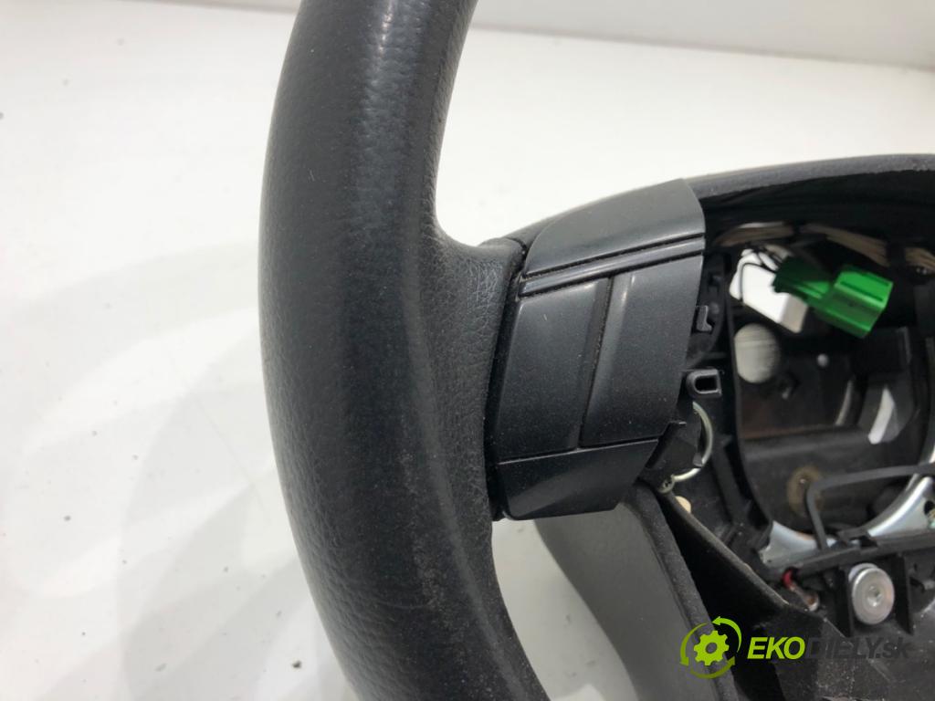 VOLVO XC90 I SUV 2003 154 kW 2.5 T AWD 2521 Volant 8666891 (Volant)