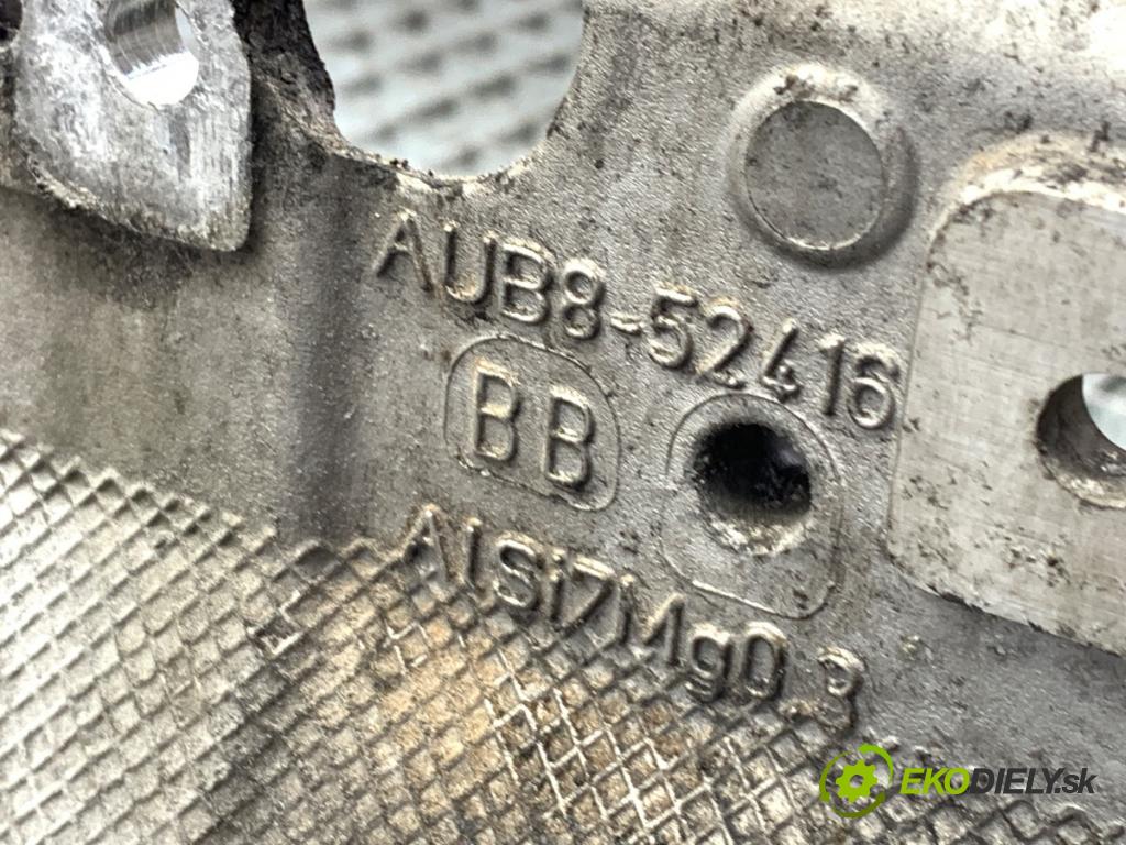AUDI A4 B8 sedan 2008 105 kW 2.0 TDI 1968 výztuha pod motor  (Přední výztuha)