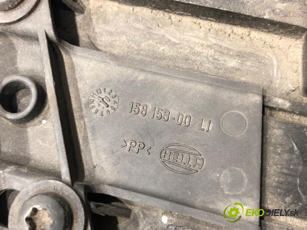 AUDI A8 D3 sedan 2007 331 kW S8 quattro 5204 Svetlomet ľavy predný 158153-00
