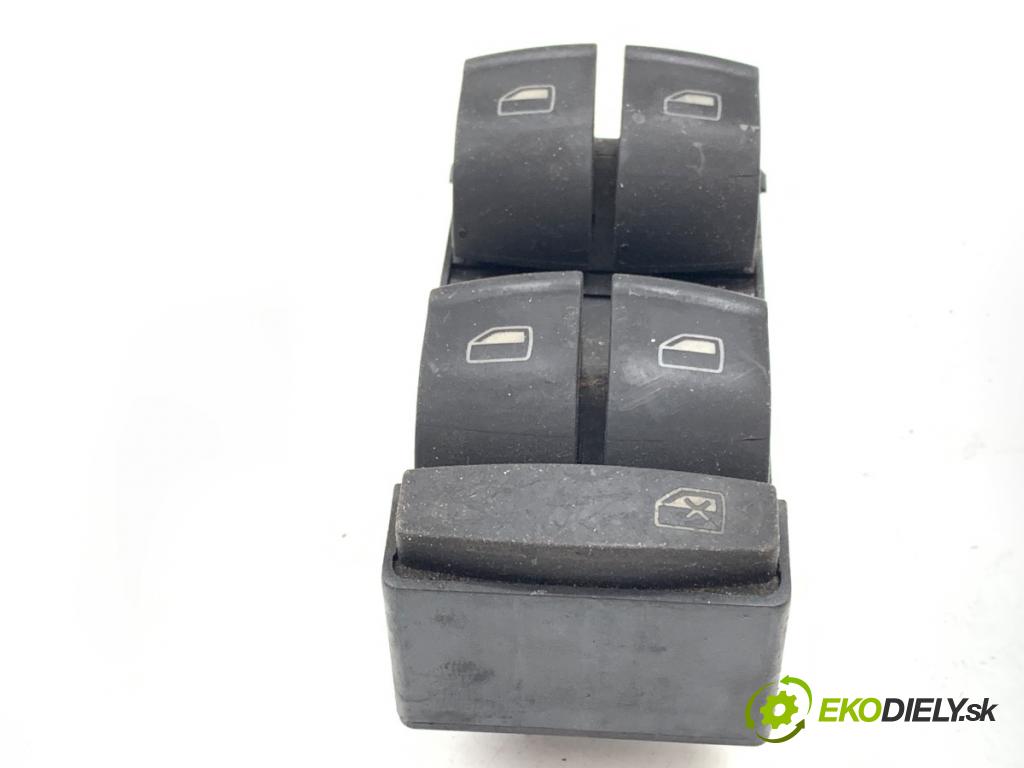 AUDI A8 D3 sedan 2007 331 kW S8 quattro 5204 přepínač oken 4E0959851B (Páčky pod volantem)