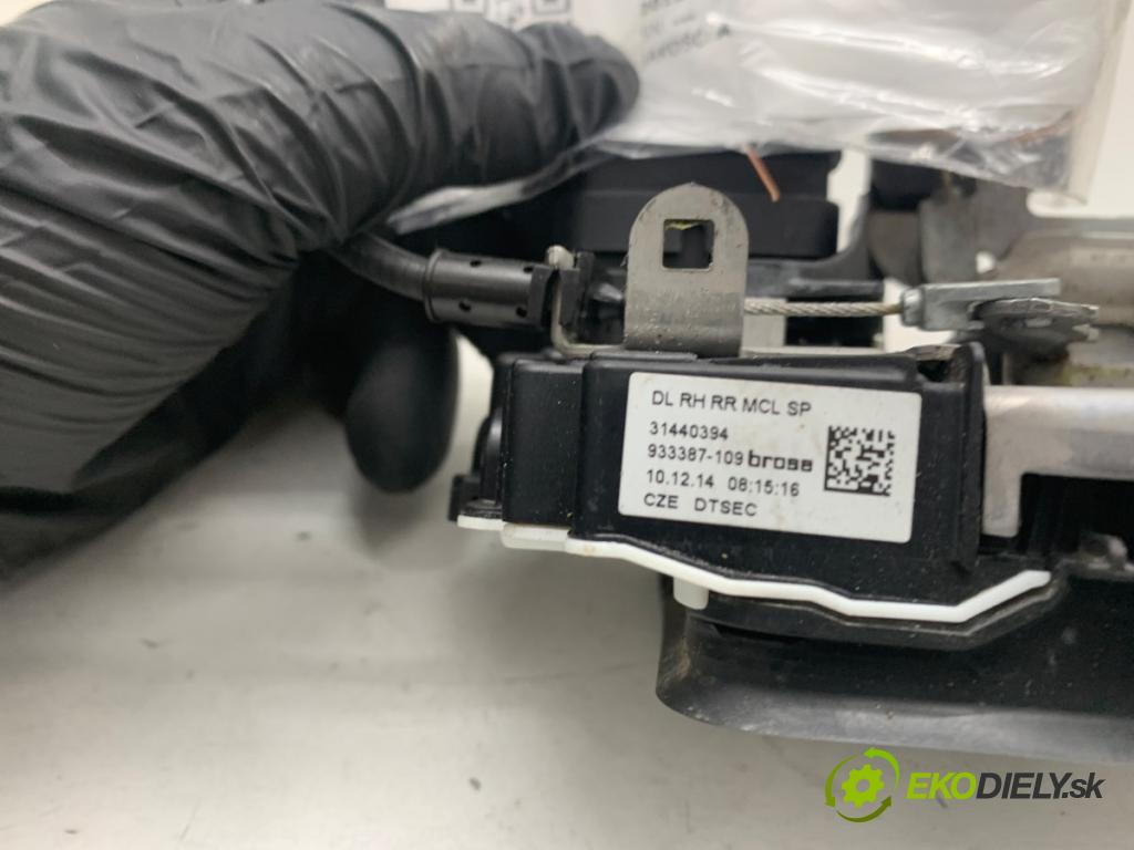 VOLVO V40 liftback 2014 84 kW D2 1560 zámok Dvere ľavy zad 31440394