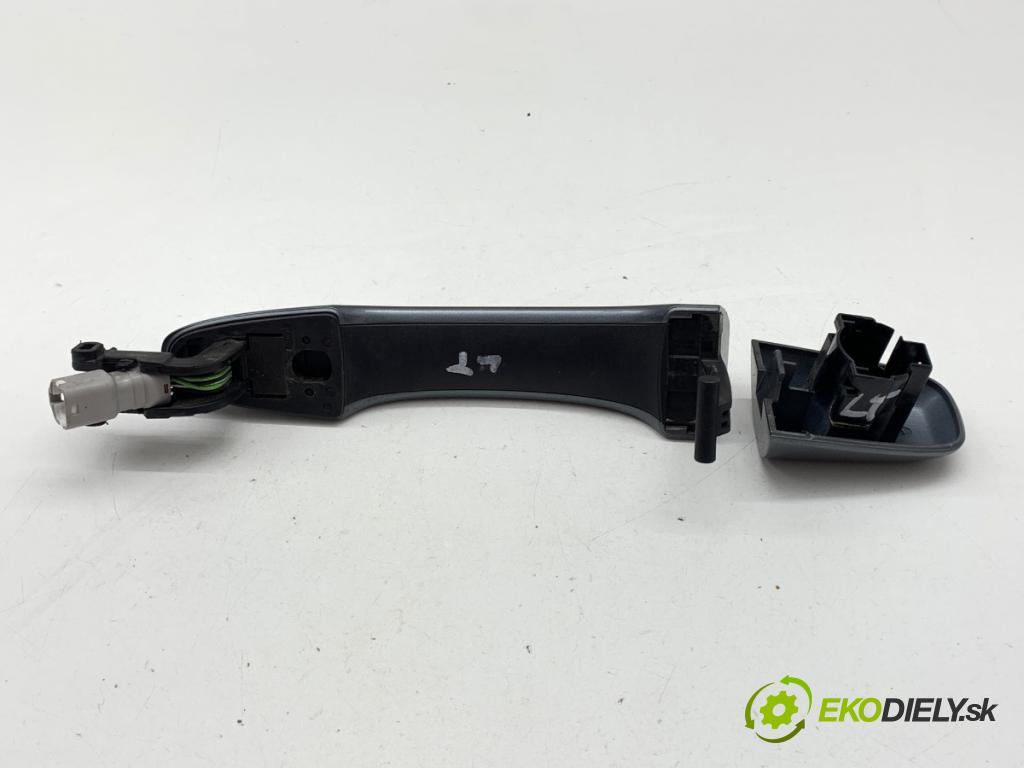 VOLVO V40 liftback 2014 84 kW D2 1560 klika vnejší levý zadní část 31276437