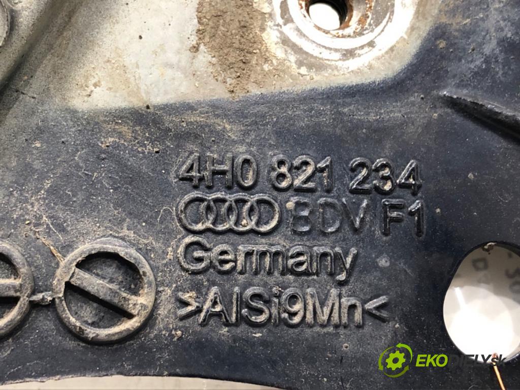 AUDI A8 D4 sedan 2012 368 kW 6.3 W12 quattro 6299 uchycení držák blatníka pravý 4H0821394