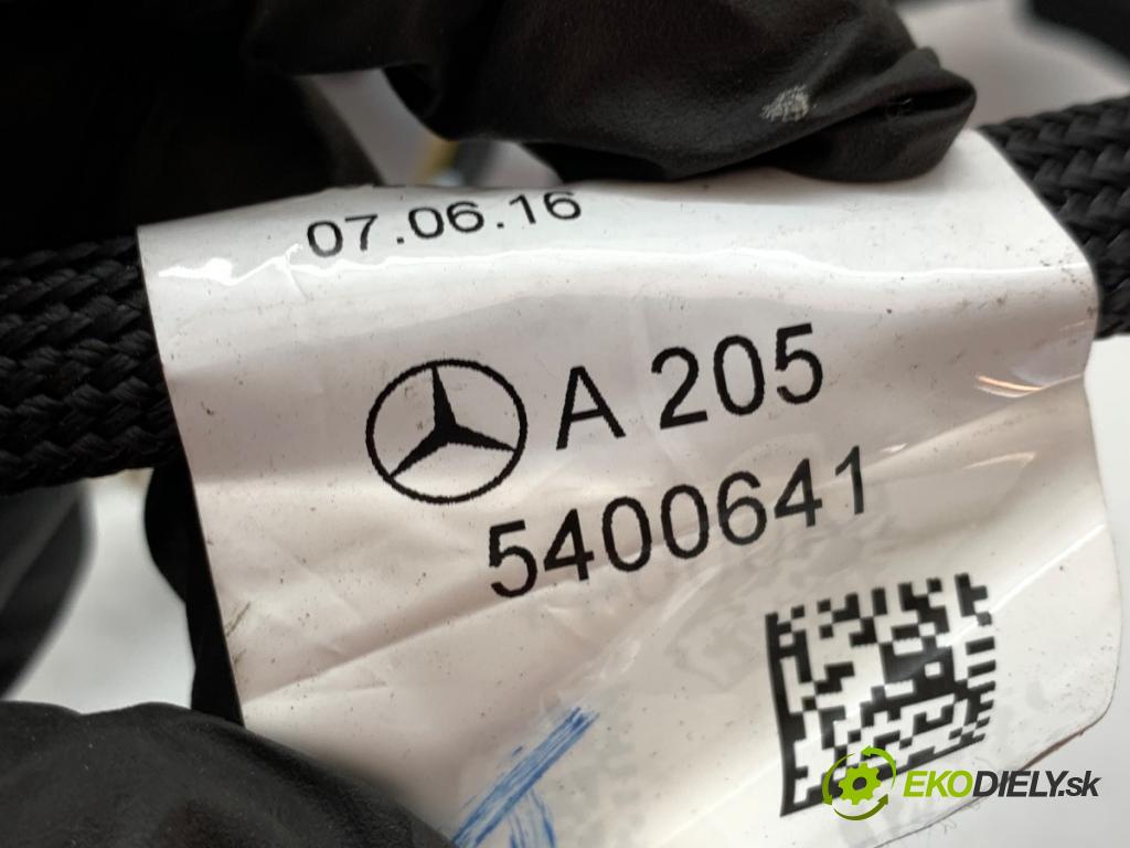 MERCEDES-BENZ GLC Coupe SUV 2017 270 kW AMG 43 4-matic (253.364) 2996 Káblovačka Dvere predný ľavy