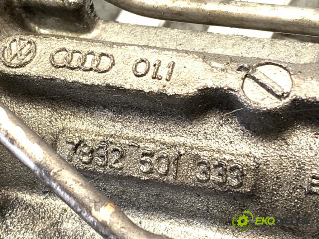 AUDI A8 D4 sedan 2012 368 kW 6.3 W12 quattro 6299 řízení volantu řízení 4H1422065F