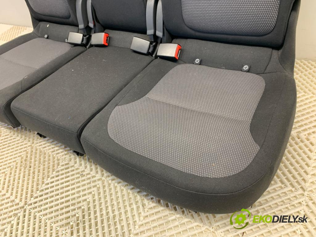 SKODA YETI SUV 2011 77 kW 1.2 TSI 1197 sedadlo druhý VLÁDA: