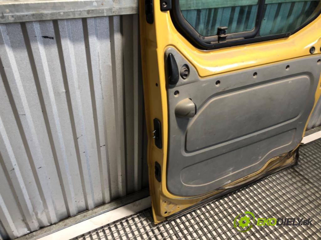 RENAULT TRAFIC II Autobus 2004 60 kW 1.9 dCI 80 (JL0B) 1870 dveře pravý zadní část posuvní EZW