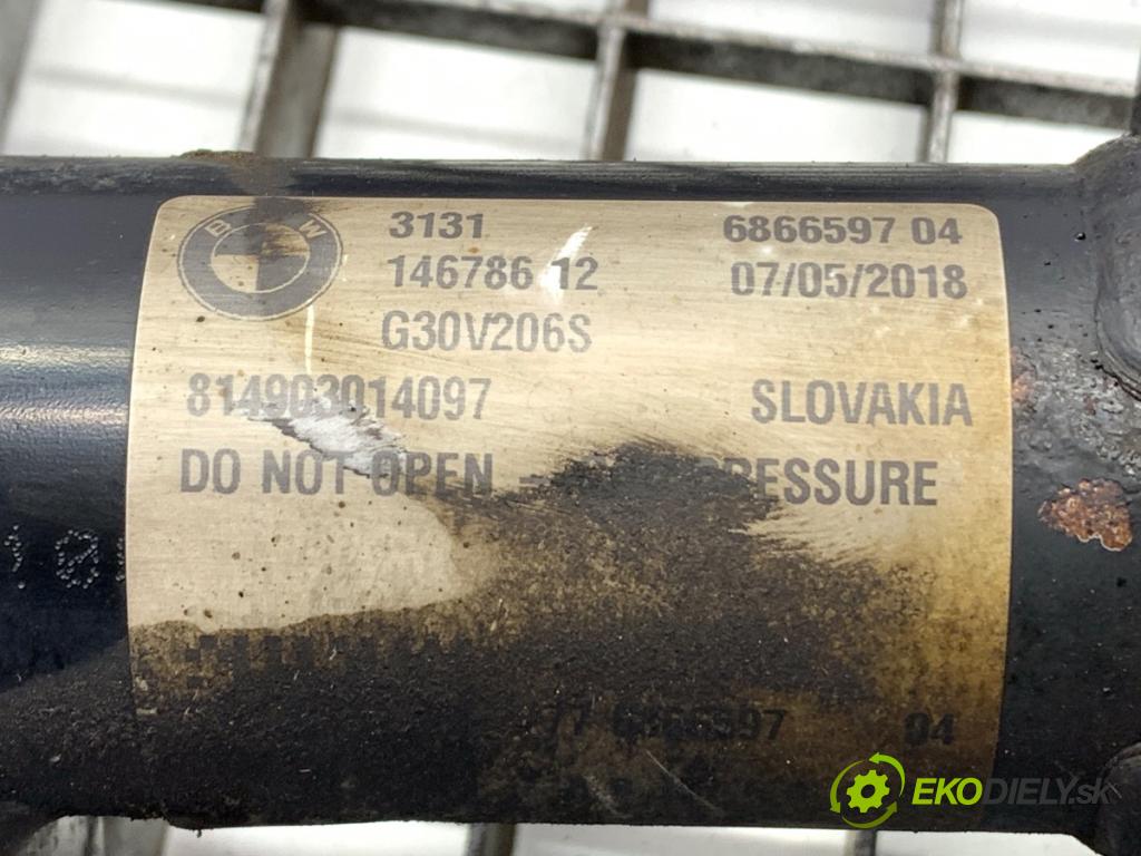 BMW G30 sedan 2018 140 kW 520 d Mild-Hybrid 1995 tlumič levý přední část 6866597