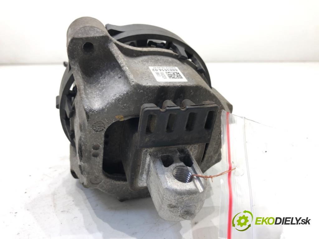 BMW G30 sedan 2018 140 kW 520 d Mild-Hybrid 1995 AirBag Motor pravy 6883514