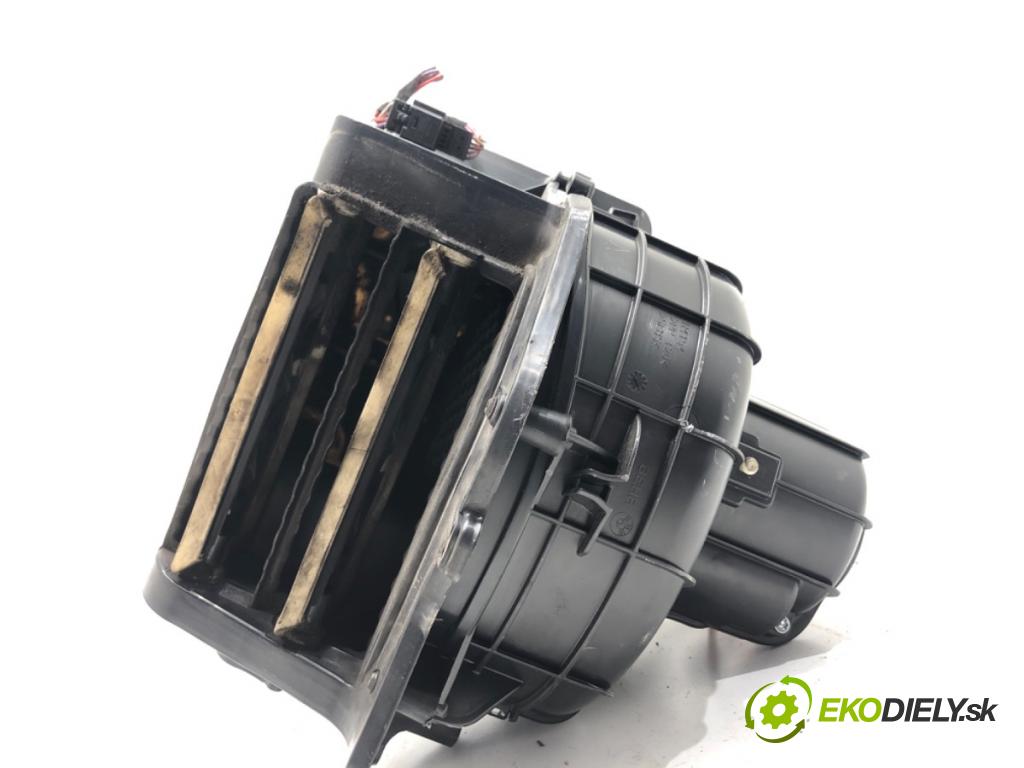 BMW F11 Kombi 2011 135 kW 520 d 1995 ventilátor kúrenia 9243950
