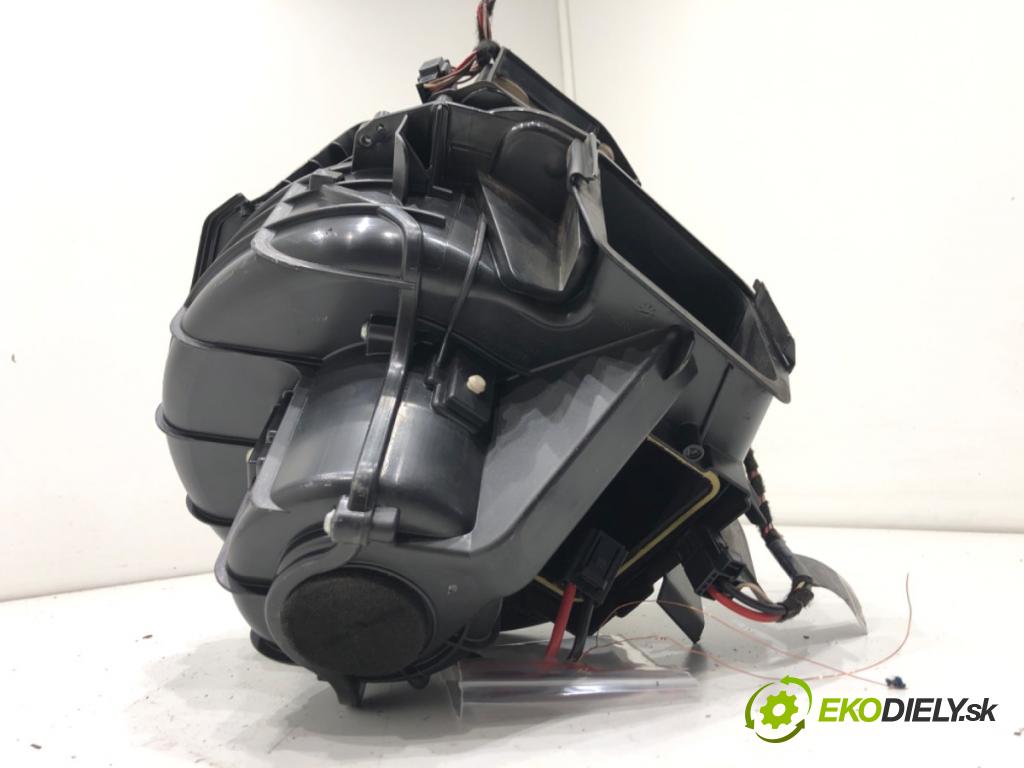 BMW F11 Kombi 2011 135 kW 520 d 1995 ventilátor kúrenia 9243950