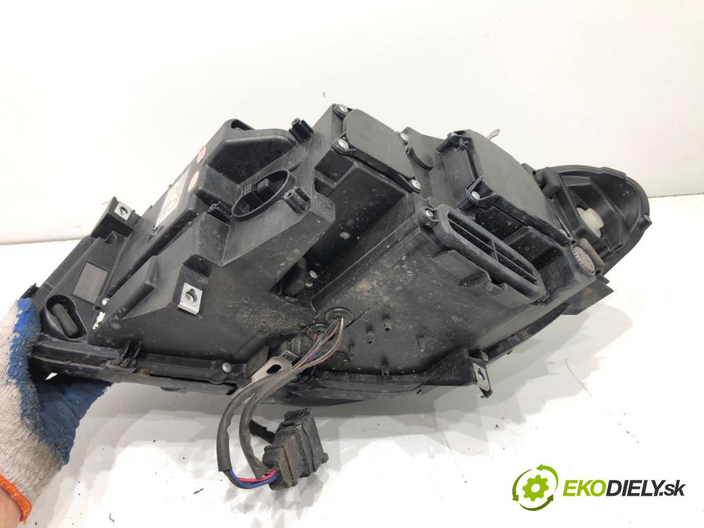 BMW F11 Kombi 2011 135 kW 520 d 1995 Svetlomet pravy predný