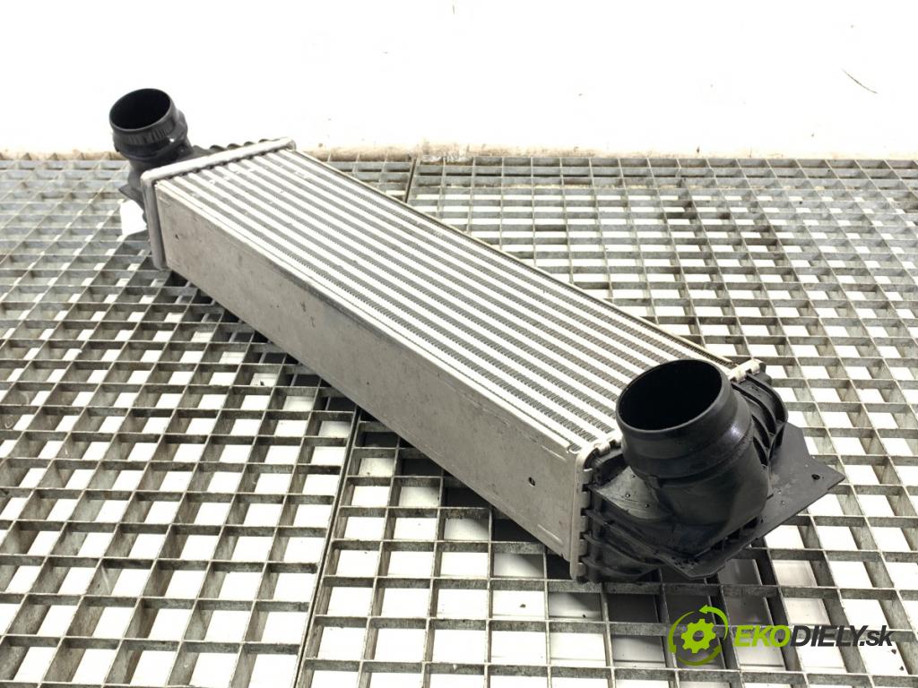 BMW F11 Kombi 2011 135 kW 520 d 1995 intercooler (Intercooler (chladič nasávaného vzduchu))
