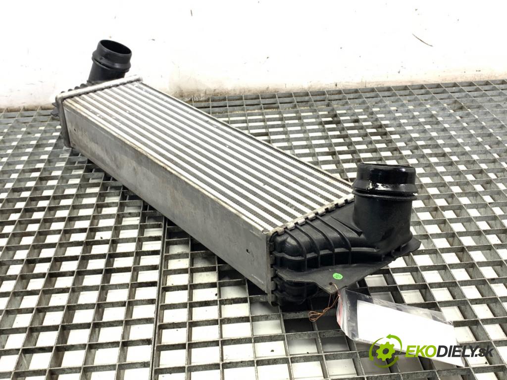 BMW F11 Kombi 2011 135 kW 520 d 1995 intercooler (Intercooler (chladič nasávaného vzduchu))