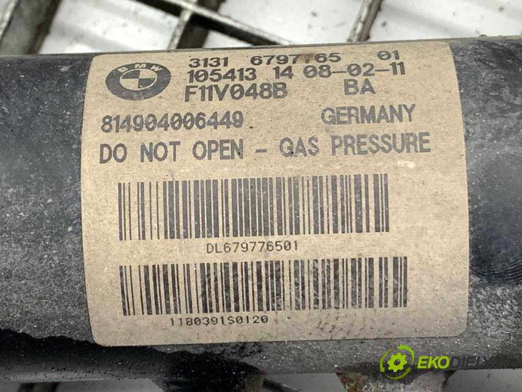 BMW F11 Kombi 2011 135 kW 520 d 1995 Tlmič ľavy predný ZE 6797765