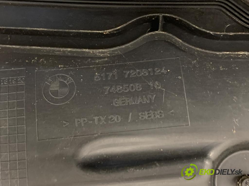 BMW F11 Kombi 2011 135 kW 520 d 1995 Torpédo, plast pod čelné okno 7203124 (Torpédo (plast pod čelným sklom))