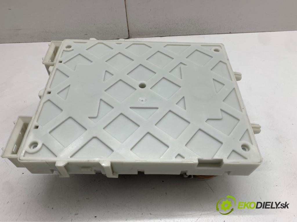 VOLVO V40 liftback 2014 84 kW D2 1560 Modul BSI 31394963 (Poistková skrinka)