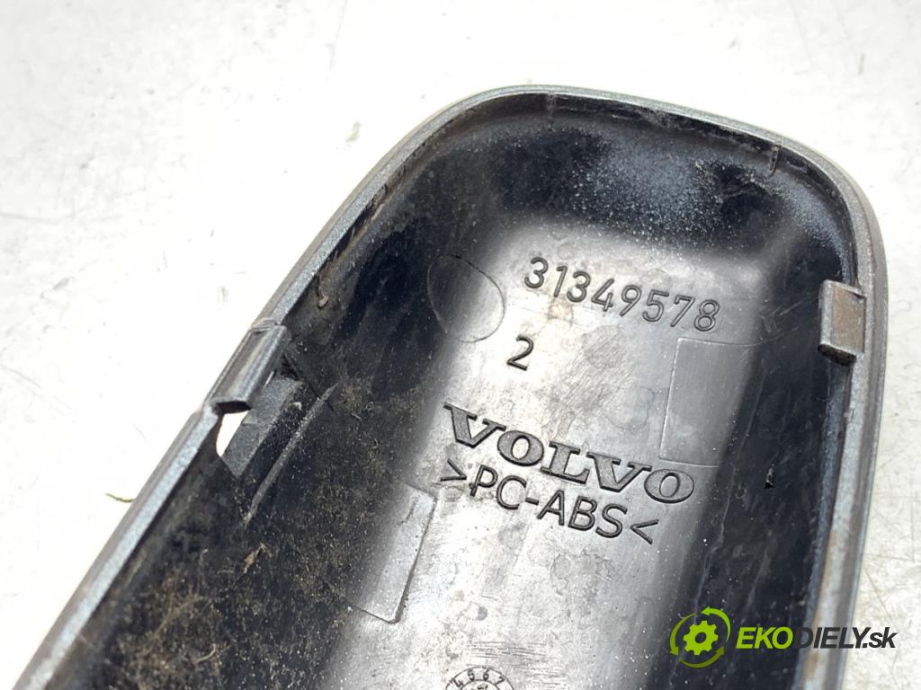 VOLVO V40 liftback 2014 84 kW D2 1560 klika vnejší levý přední část 31349578