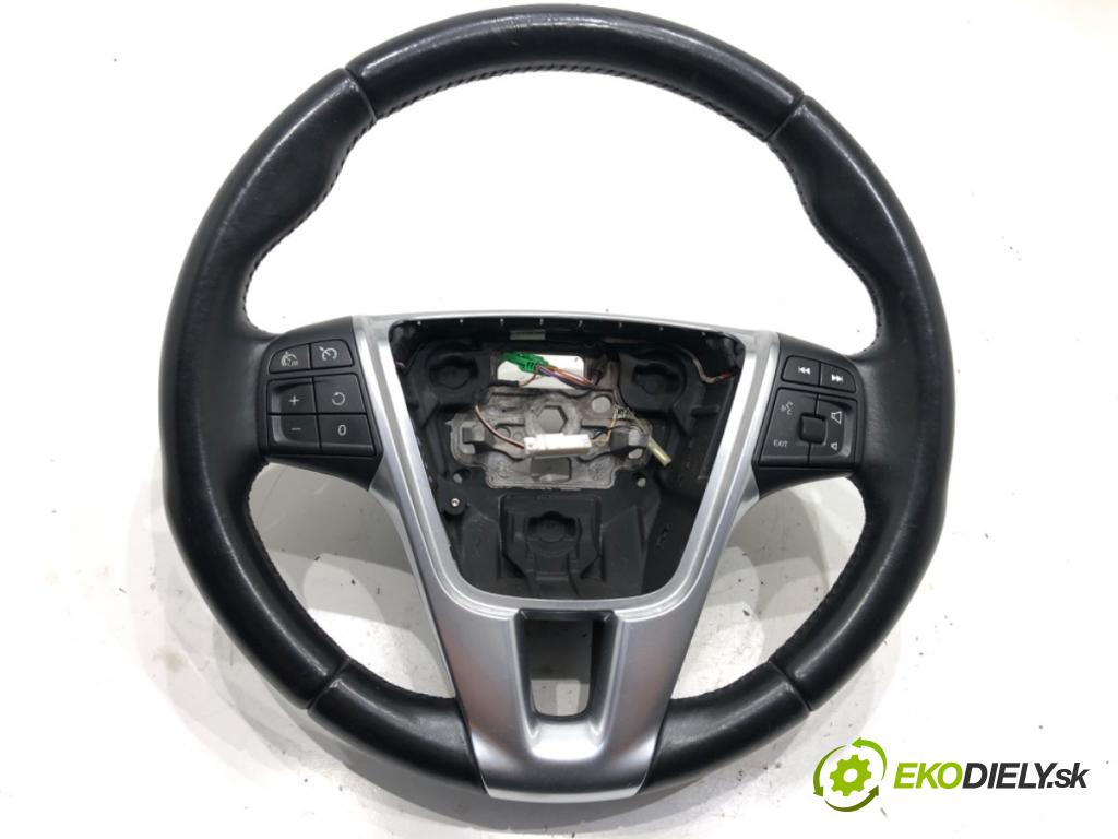 VOLVO V40 liftback 2014 84 kW D2 1560 volant P31250592 (Volant)