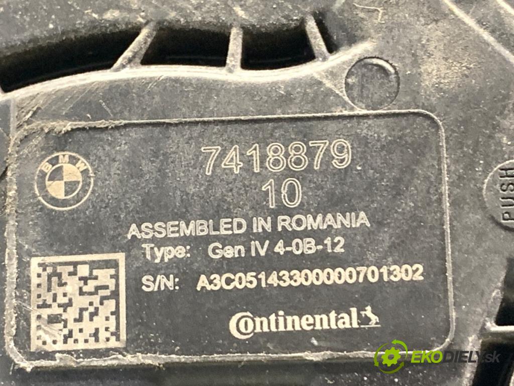 BMW G30 sedan 2018 140 kW 520 d Mild-Hybrid 1995 Nádržka SCR: 7418879