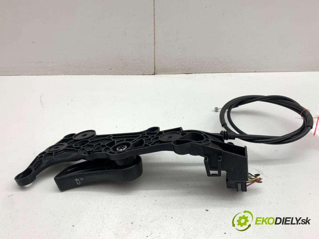 BMW G30 sedan 2018 140 kW 520 d Mild-Hybrid 1995 lanko kapoty