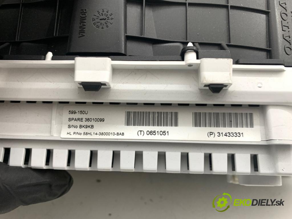 VOLVO V40 liftback 2014 84 kW D2 1560 Prístrojovka 31433331 (Prístrojová doska)