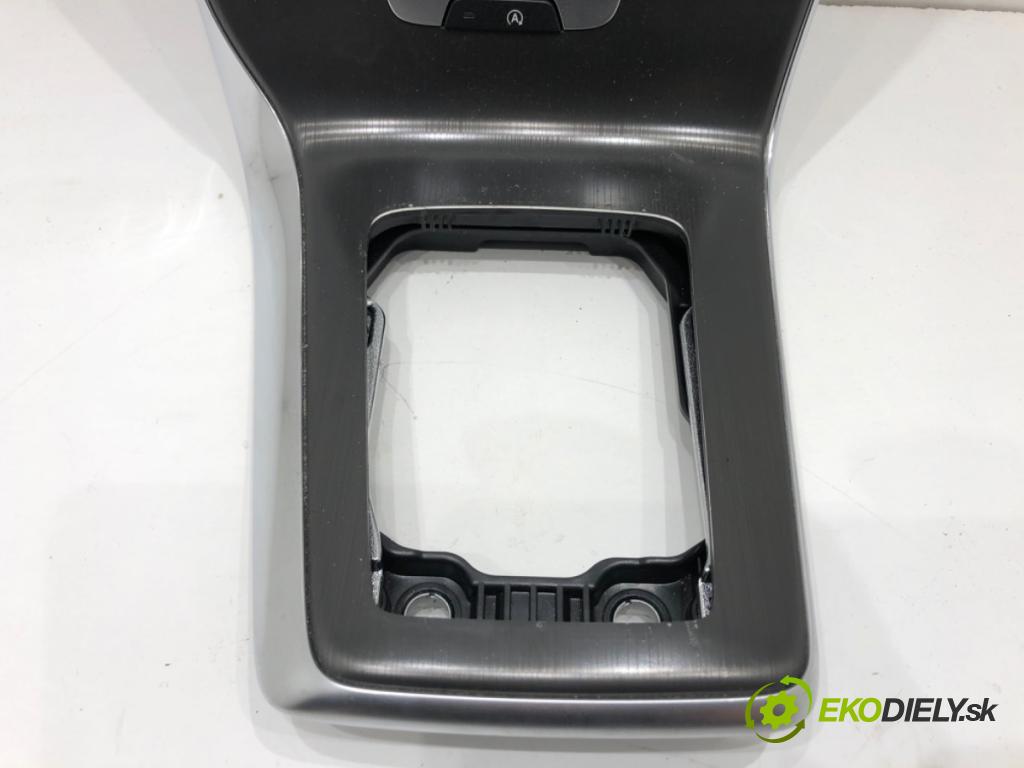 VOLVO V40 liftback 2014 84 kW D2 1560 Panel ovládania kúrenia  (Prepínacie páčky pod volantom)