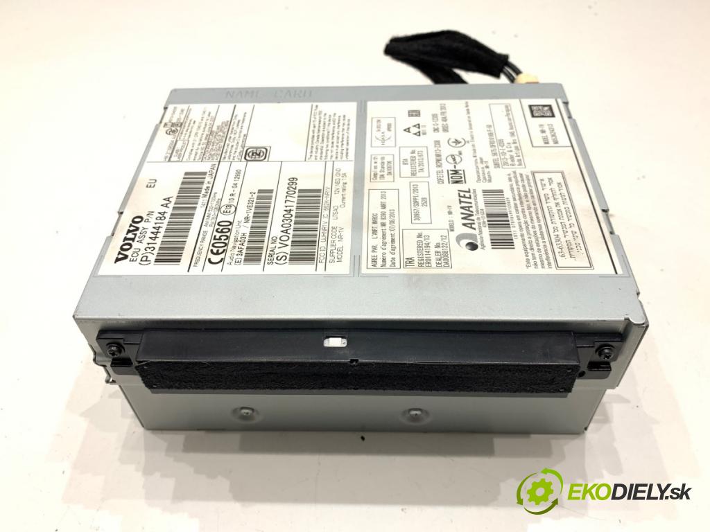 VOLVO V40 liftback 2014 84 kW D2 1560 RADIO 31444184 (Audio zariadenie)