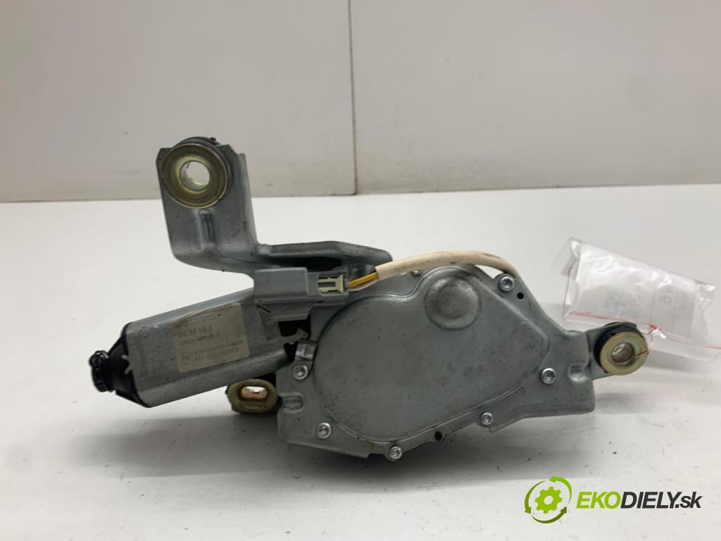 VOLVO XC90 I SUV 2003 154 kW 2.5 T AWD 2521 motor stěračů zadní část 8638163
