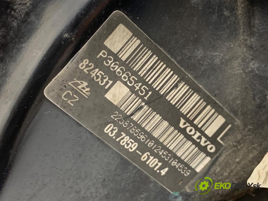 VOLVO XC90 I SUV 2003 154 kW 2.5 T AWD 2521 Posilovač bŕzd P30665451