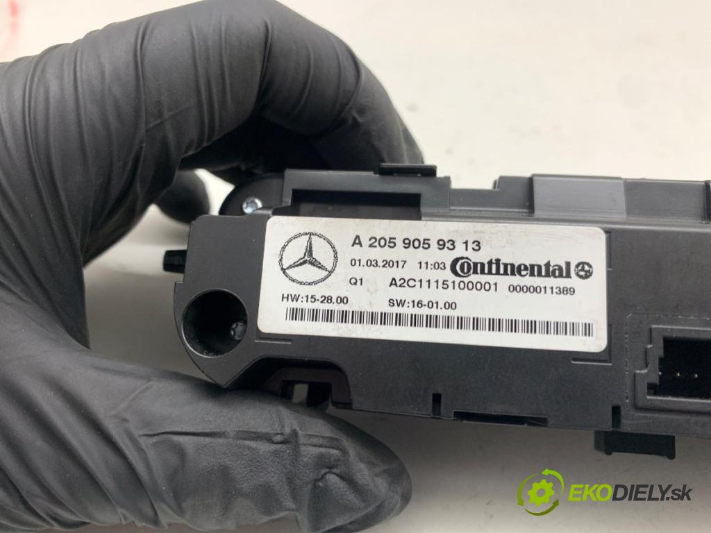 MERCEDES-BENZ GLC Coupe SUV 2017 270 kW AMG 43 4-matic (253.364) 2996 Panel ovládania kúrenia zad A2059059313