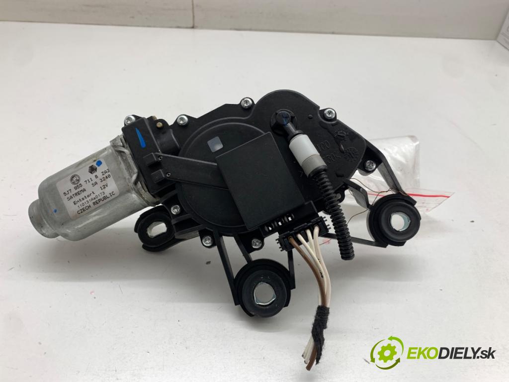 SKODA YETI SUV 2011 77 kW 1.2 TSI 1197 Motor stieračov zad 5J7955711B