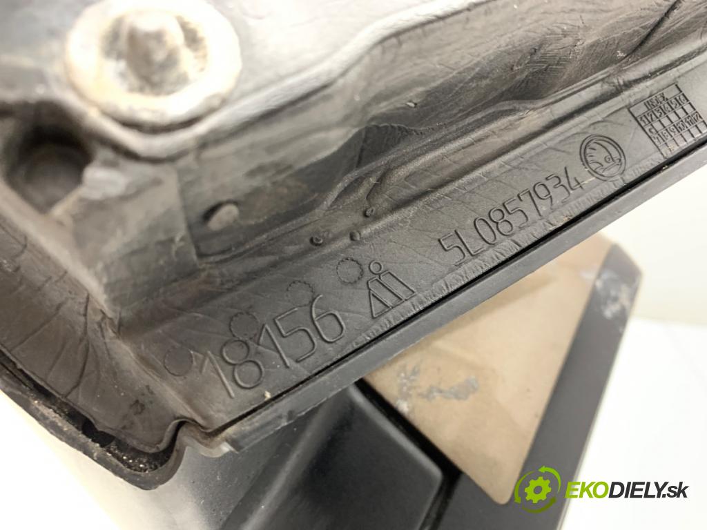 SKODA YETI SUV 2011 77 kW 1.2 TSI 1197 Spätné zrkadlo pravy
