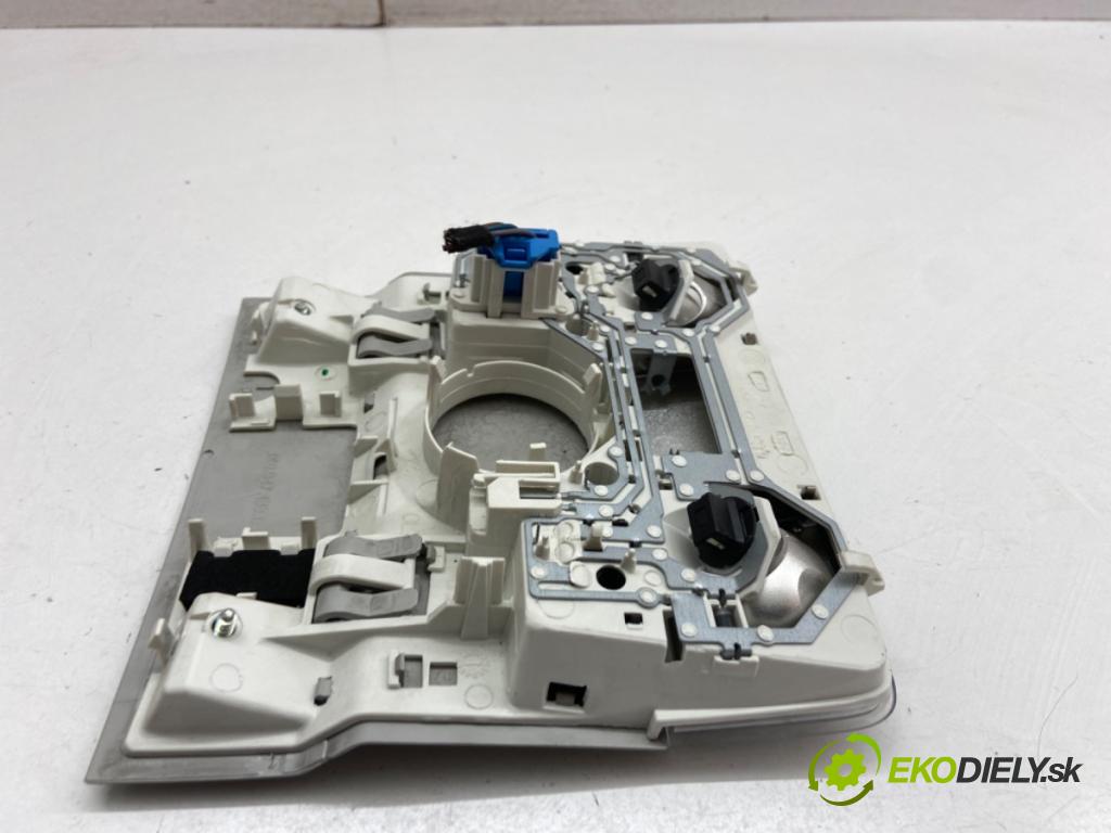 SKODA YETI SUV 2011 77 kW 1.2 TSI 1197 Svetlo stropné