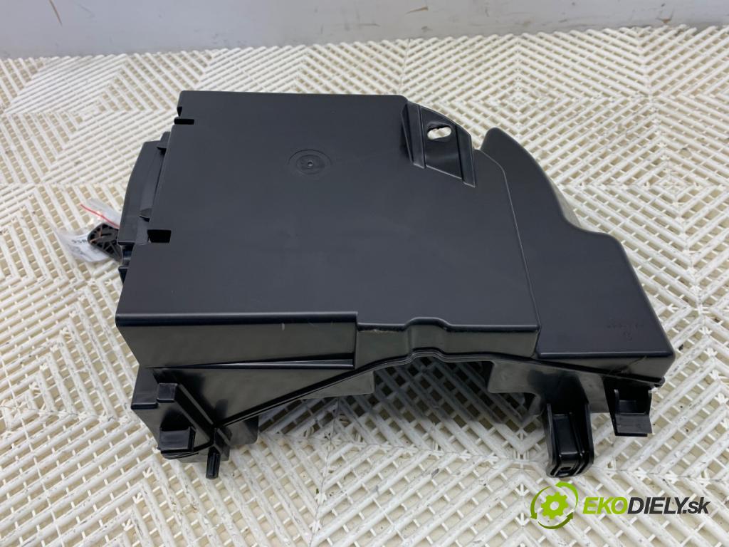 SKODA SUPERB III liftback 2017 132 kW 1.8 TSI 1798 subwoofer 3V0035412 (Audio zariadenie)