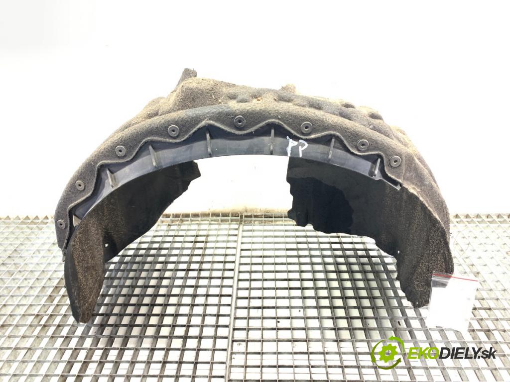 VOLVO V40 liftback 2014 84 kW D2 1560 podblatník pravy predný 