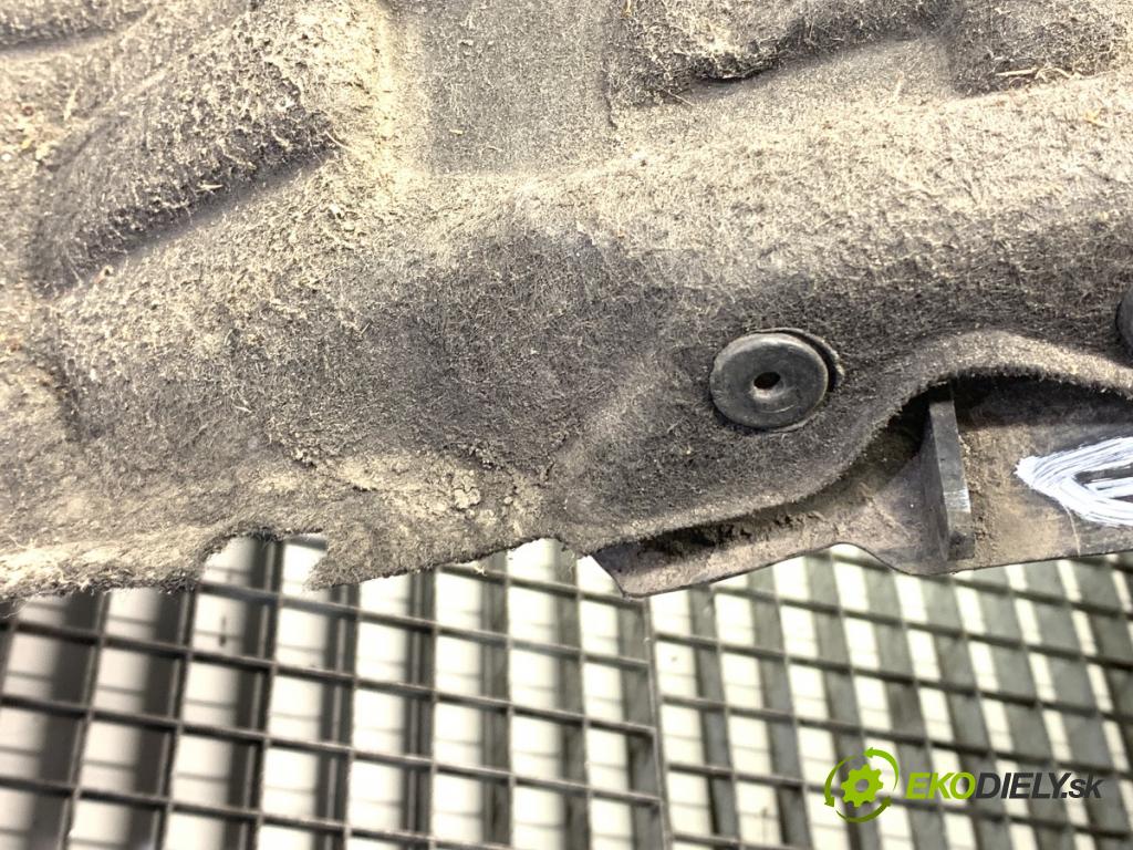 VOLVO V40 liftback 2014 84 kW D2 1560 podblatník ľavy predný