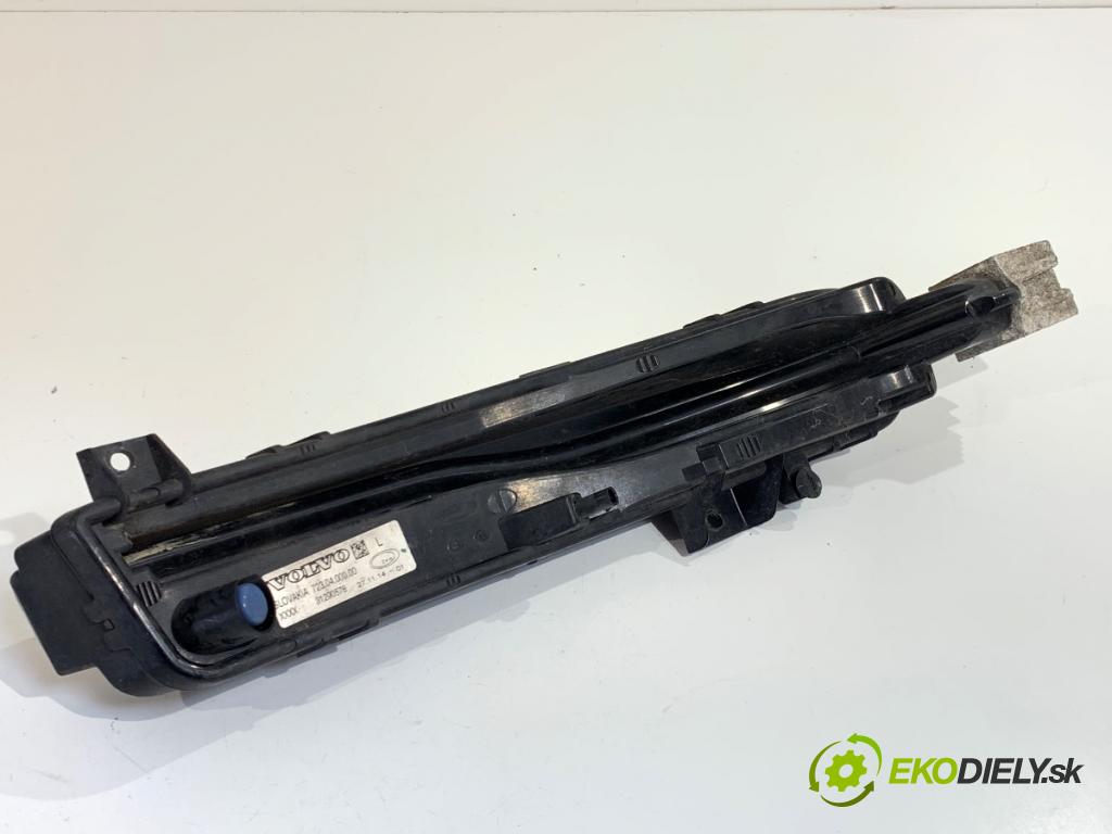 VOLVO V40 liftback 2014 84 kW D2 1560 světlo DRL: levý přední část 31290578
